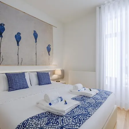 Appartement Boutique Rentals-flores Terrace Historical Centre Oporto