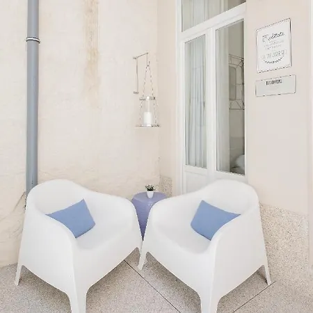 Boutique Rentals-flores Terrace Historical Centre Apartment
