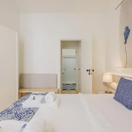 Boutique Rentals-flores Terrace Historical Centre Apartment Porto